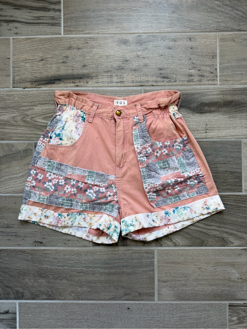 POL Pink Floral Patchwork Denim Style Shorts Size Small - Picture 1 of 10